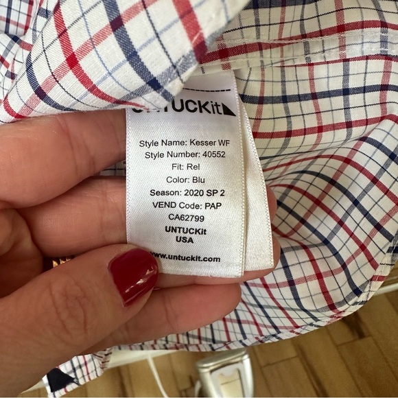 Untuckit Cotton Button Down Shirt. Red/White/Blue. XXL. - Picture 5 of 7